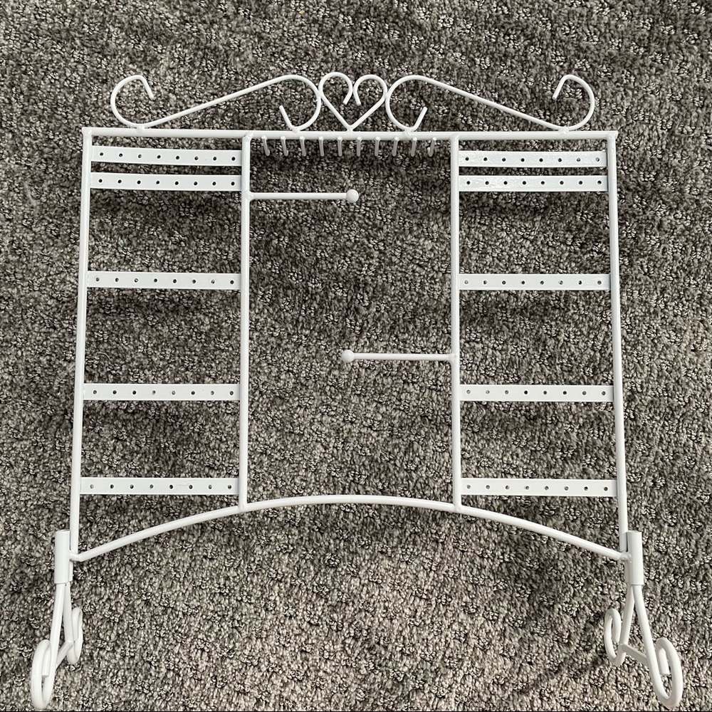 Claire's accessory hanger